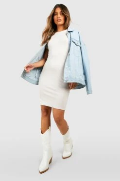 Robe Mi-longue Moulante à Manches Courtes