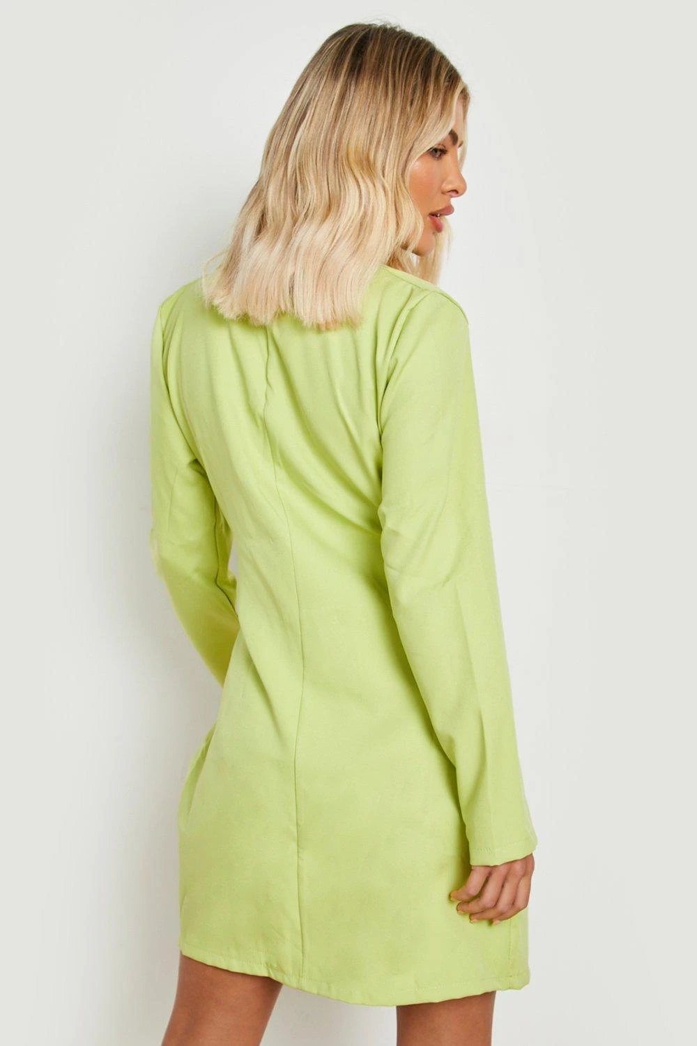 Robe Blazer Ajustée à Décolleté 4 Robe Blazer Ajustée à Décolleté – Image 2