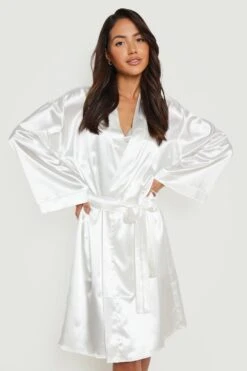 Ensemble Satiné à Broderie Bride Avec Nuisette Et Robe De Chambre -BOOHO Kleidung Magasin gzz17063 white xl 2
