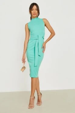 Robe Mi-longue Sans Manches à Col Montant