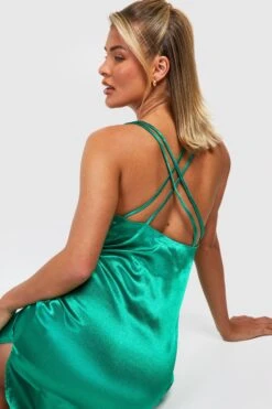 Robe Longue Satinée à Col Bénitier -BOOHO Kleidung Magasin gzz25390 green xl 3