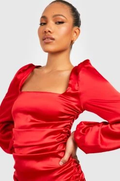BOOHOO Robe Satinée Plissée à Manches Bouffantes -BOOHO Kleidung Magasin gzz25415 red xl 3