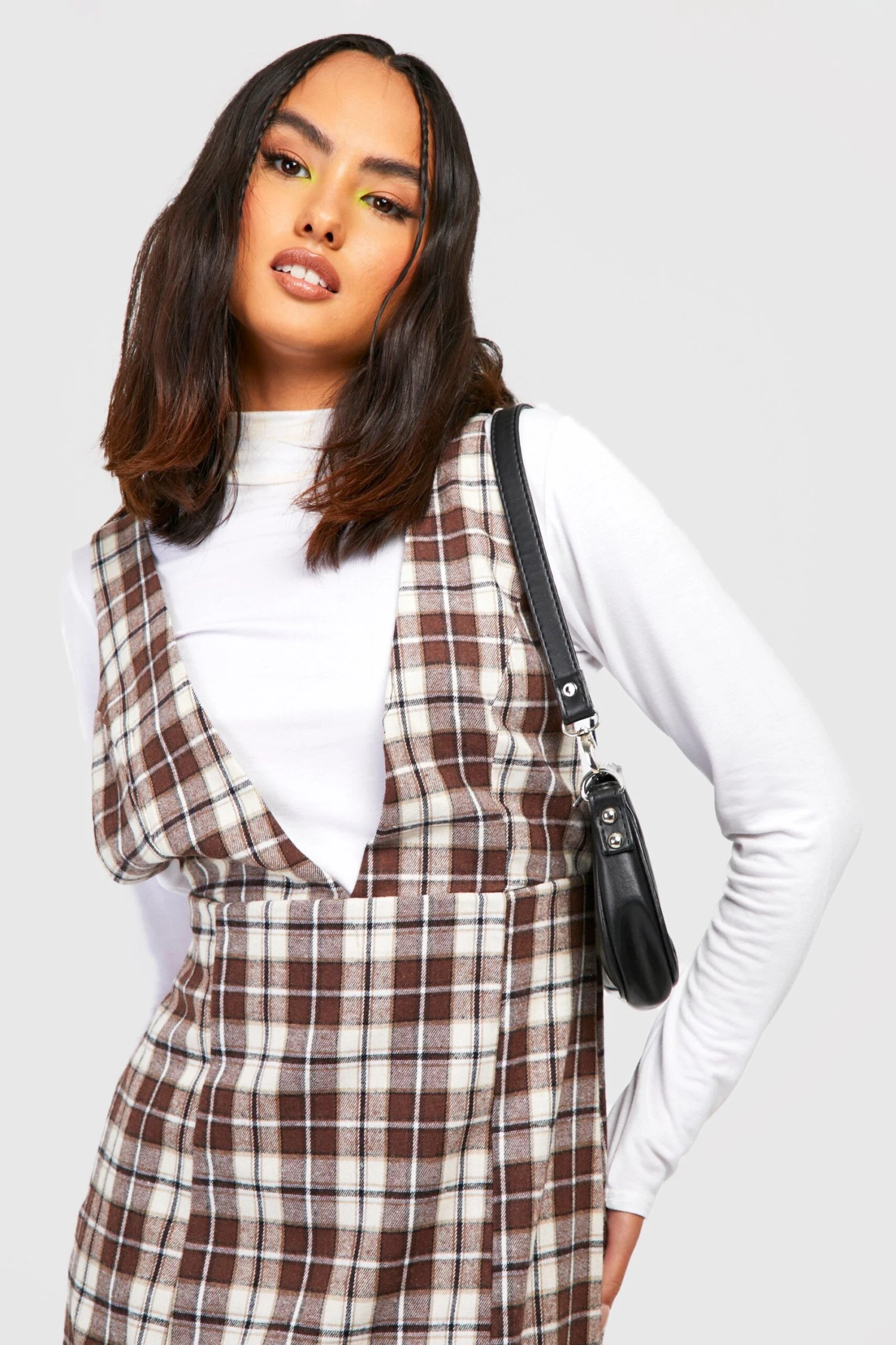 Robe Salopette Fendue à Carreaux 6 Robe Salopette Fendue à Carreaux – Image 4