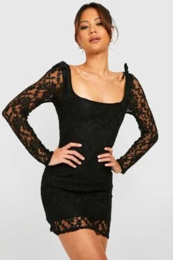 Petite - Robe Courte En Dentelle à Col Carré