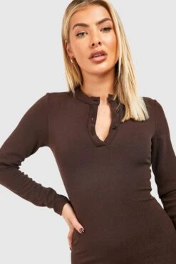 BOOHOO Robe Longue Boutonnée à Manches Longues -BOOHO Kleidung Magasin gzz35915 chocolate xl 3