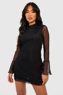 BOOHOO Petite - Robe Courte En Mesh à Col Montant