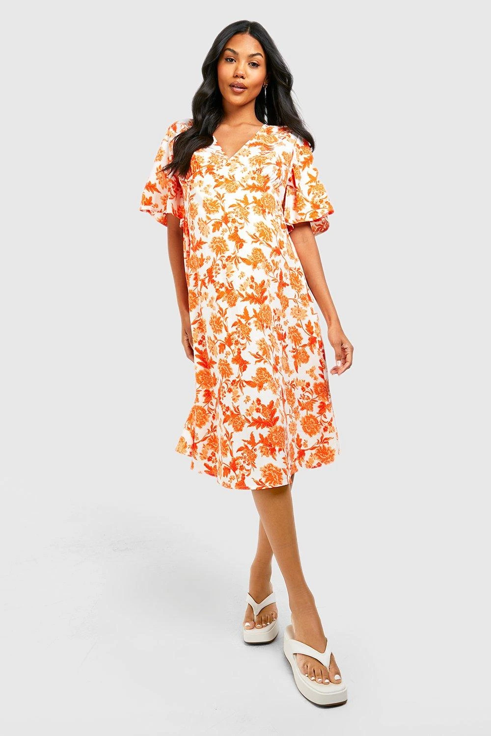 BOOHOO Maternité - Robe De Grossesse Fleurie à Volants 5 BOOHOO Maternité - Robe De Grossesse Fleurie à Volants – Image 3