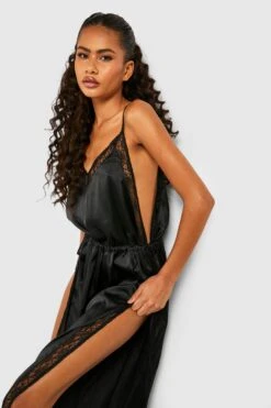 BOOHOO Robe De Nuit Satinée Fendue