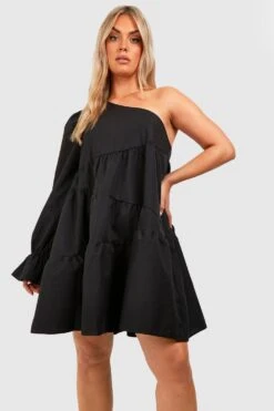 BOOHOO Grande Taille - Robe Asymétrique à Volants étagés