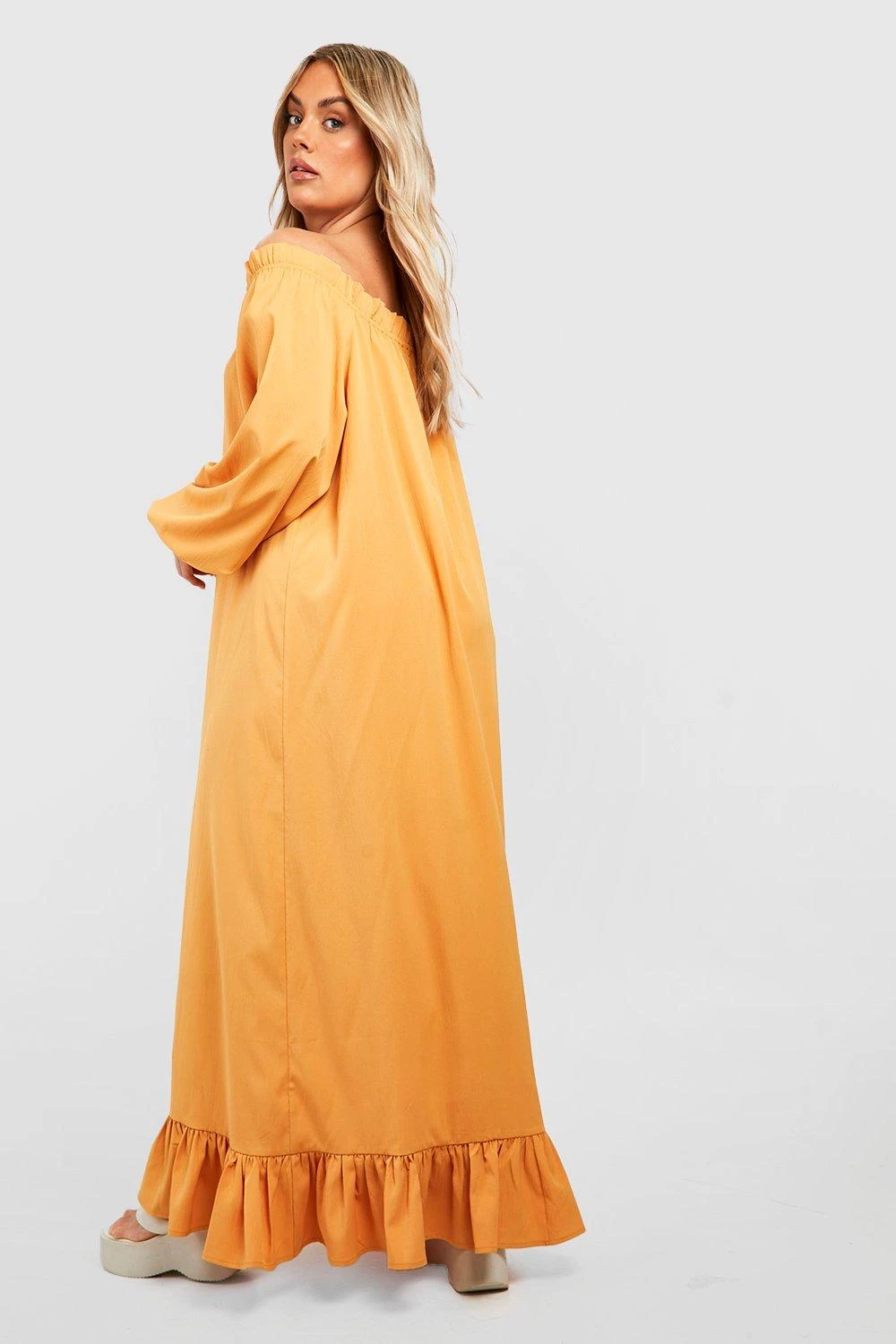 Grande Taille - Robe Longue Texturée à Volants 4 Grande Taille - Robe Longue Texturée à Volants – Image 2