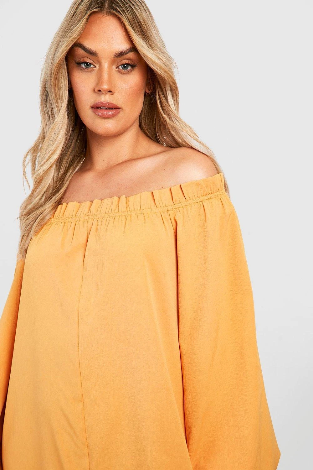 Grande Taille - Robe Longue Texturée à Volants 6 Grande Taille - Robe Longue Texturée à Volants – Image 4