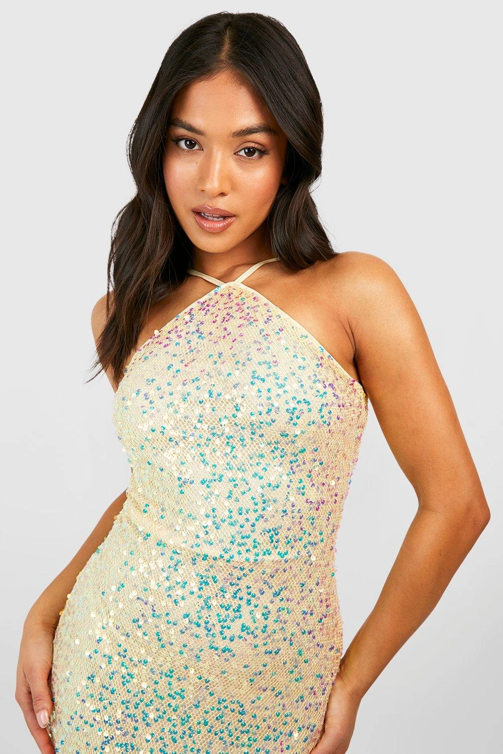 BOOHOO Petite - Robe Longue Pailletée Dos Nu 6 BOOHOO Petite - Robe Longue Pailletée Dos Nu – Image 4