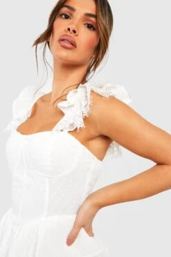 BOOHOO Robe Longue En Plumetis à Armatures -BOOHO Kleidung Magasin gzz48373 white xl 3