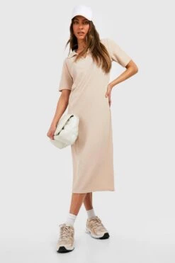 Robe Mi-longue Côtelée à Col Montant