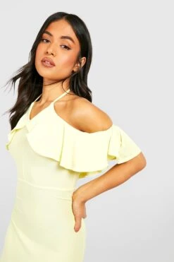 Petite - Robe Longue Soyeuse à épaules Dénudées 9 Petite - Robe Longue Soyeuse à épaules Dénudées -BOOHO Kleidung Magasin gzz52038 lemon xl 3