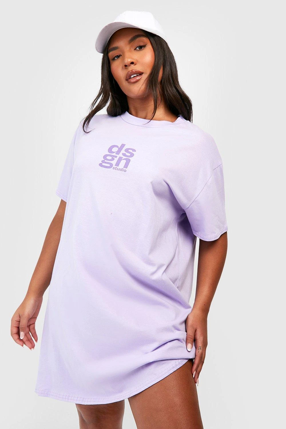 Grande Taille - Robe T-shirt à Slogan Dsgn Studio 5 Grande Taille - Robe T-shirt à Slogan Dsgn Studio – Image 3