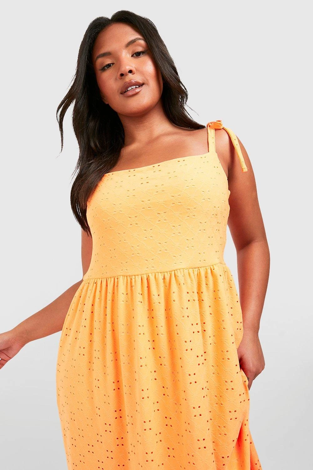 Grande Taille - Robe Longue Nouée Brodée 6 Grande Taille - Robe Longue Nouée Brodée – Image 4