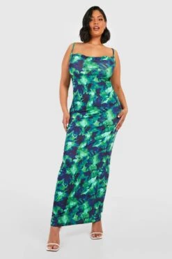 BOOHOO Grande Taille - Robe Longue Imprimée à Col Bénitier