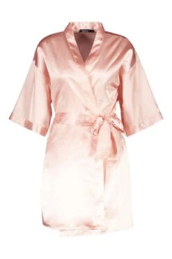 BOOHOO Robe De Chambre Satinée à Inscription Bridesmaid -BOOHO Kleidung Magasin nzz89931 blush xl 2