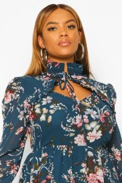 Grande Taille - Robe Patineuse Fleurie à Découpe Et Col Montant 9 Grande Taille - Robe Patineuse Fleurie à Découpe Et Col Montant -BOOHO Kleidung Magasin pzz59906 teal xl 3