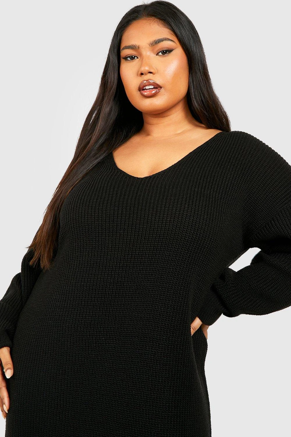 BOOHOO Grande Taille - Robe Pull Courte à Col En V 6 BOOHOO Grande Taille - Robe Pull Courte à Col En V – Image 4