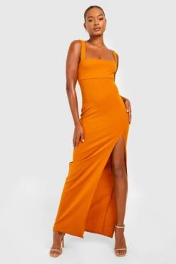 Tall - Robe Longue Fendue à Col Carré